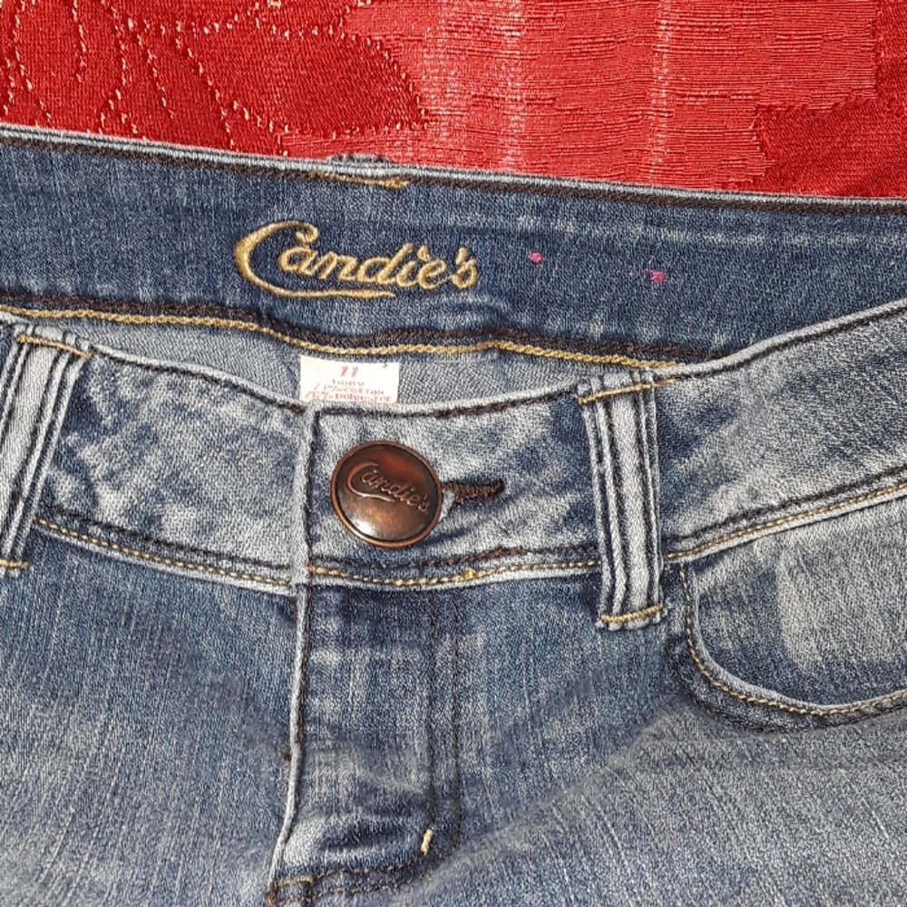 Candie's Jean's size 11 jrs? Distressed blue denim
